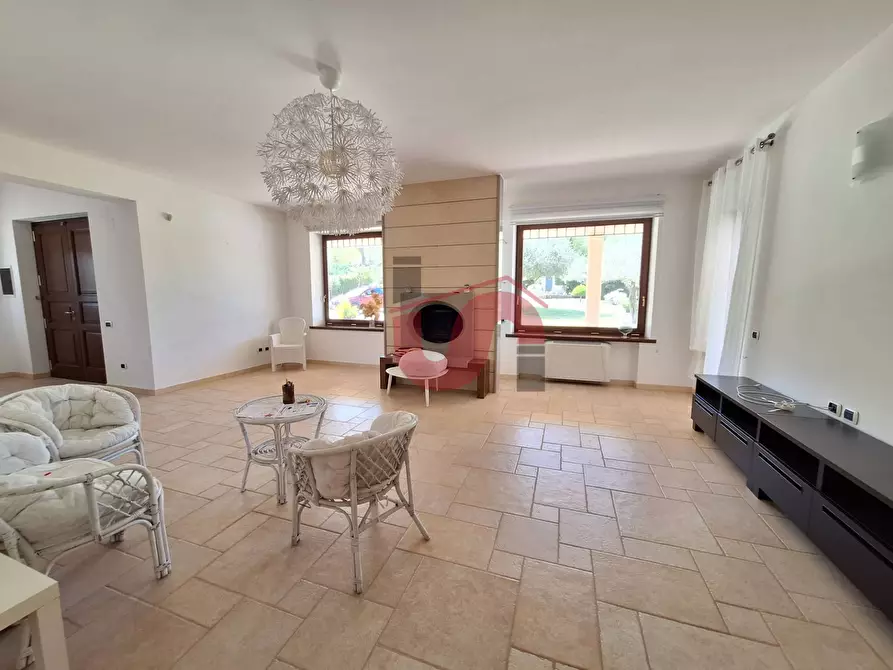 Immagine 26 di Villa in vendita  in Località Pastene a Benevento