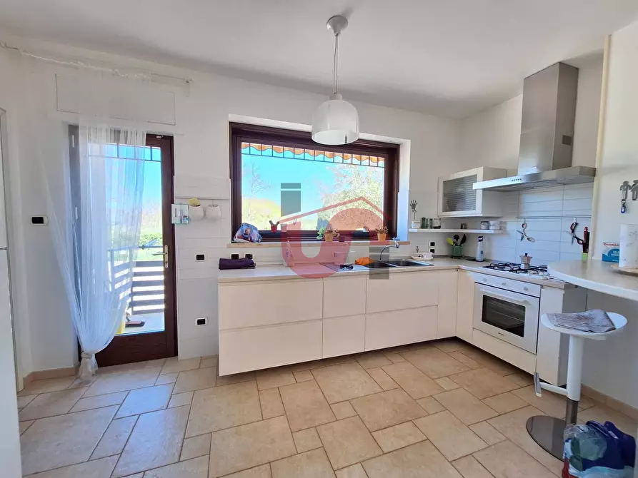 Immagine 29 di Villa in vendita  in Località Pastene a Benevento