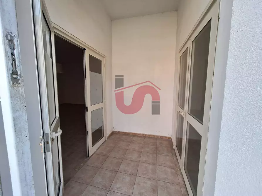 Immagine 3 di Locale commerciale in vendita  in Via Iandoli a Benevento