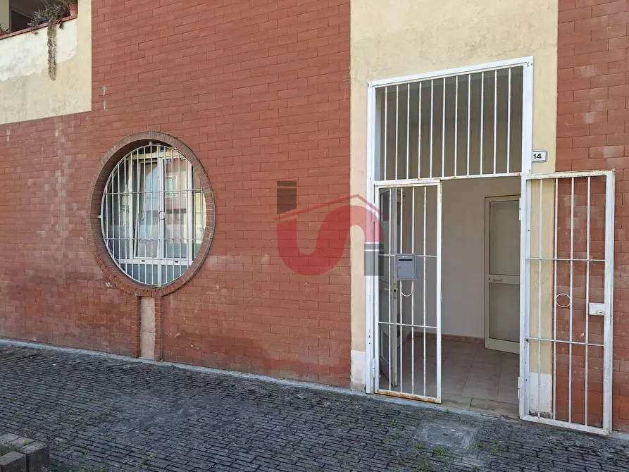 Immagine 2 di Locale commerciale in vendita  in Via Iandoli a Benevento