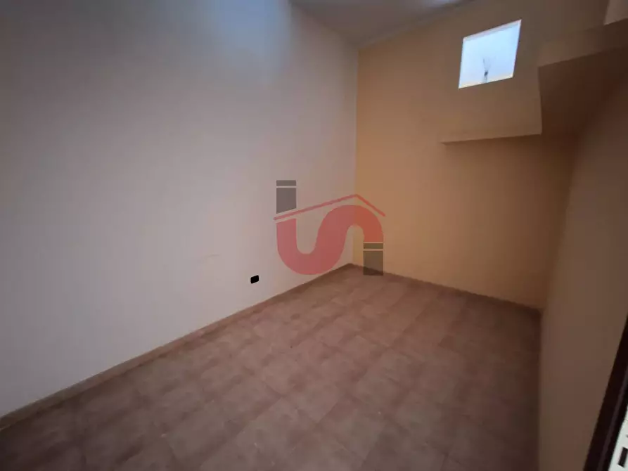 Immagine 8 di Locale commerciale in vendita  in Via Lungo Sabato Riccardo Bacchelli a Benevento