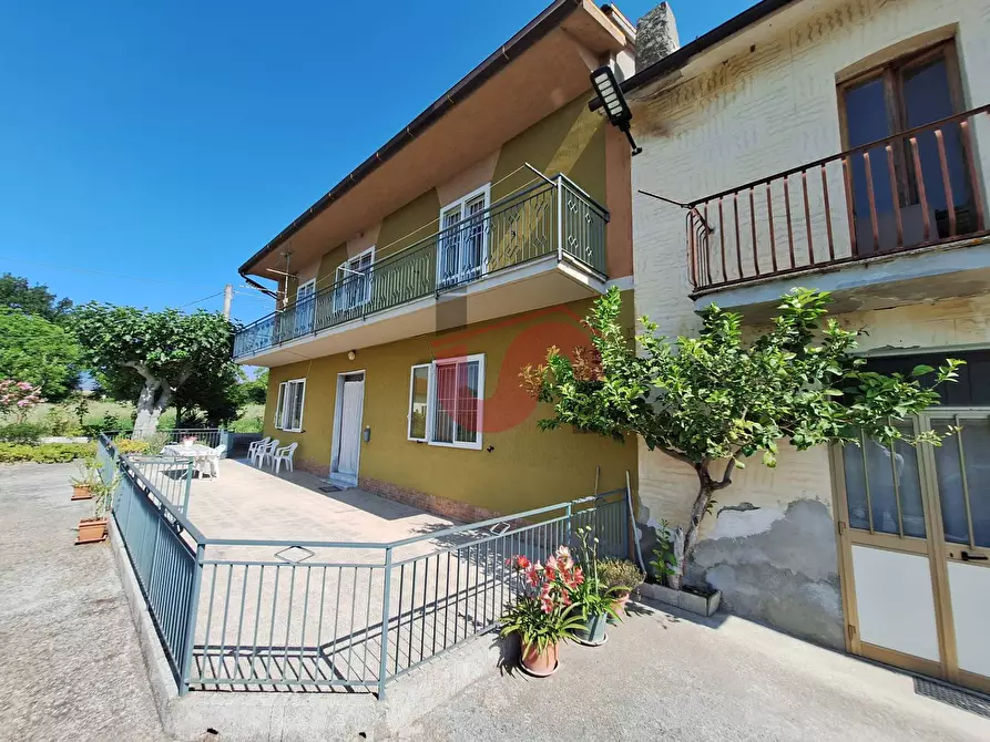 Immagine 2 di Casa indipendente in vendita  in Via Le Murate a Benevento