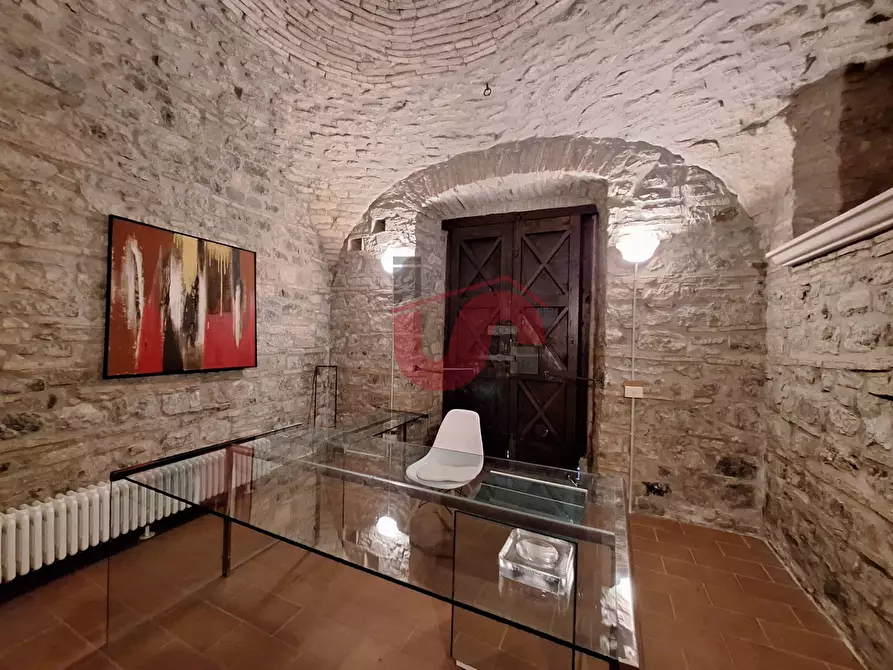 Immagine 4 di Locale commerciale in affitto  in Via Damaso a Benevento