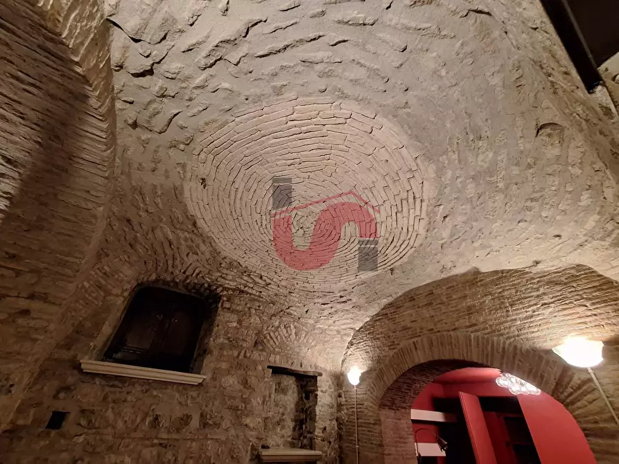 Immagine 16 di Locale commerciale in affitto  in Via Damaso a Benevento