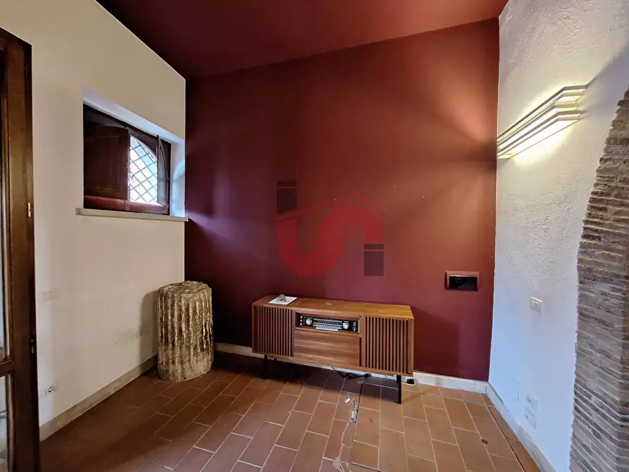 Immagine 24 di Locale commerciale in affitto  in Via Damaso a Benevento