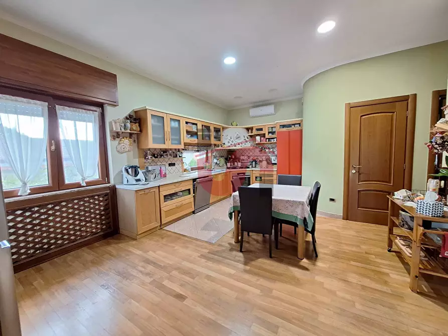 Immagine 19 di Villa in vendita  in Via Avellino a Benevento