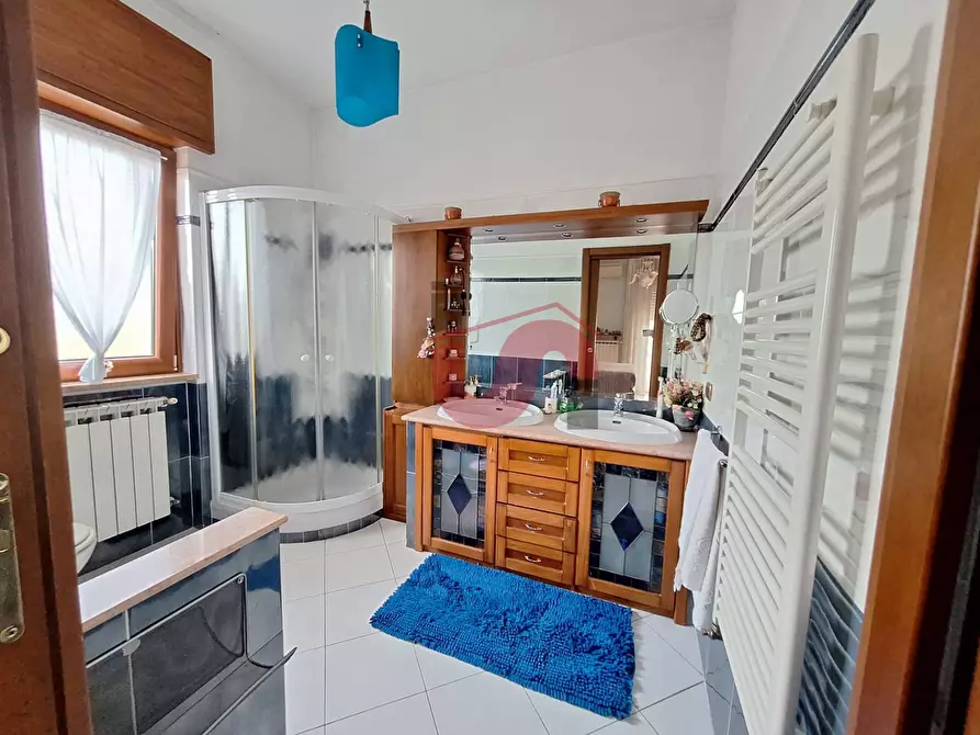 Immagine 30 di Villa in vendita  in Via Avellino a Benevento