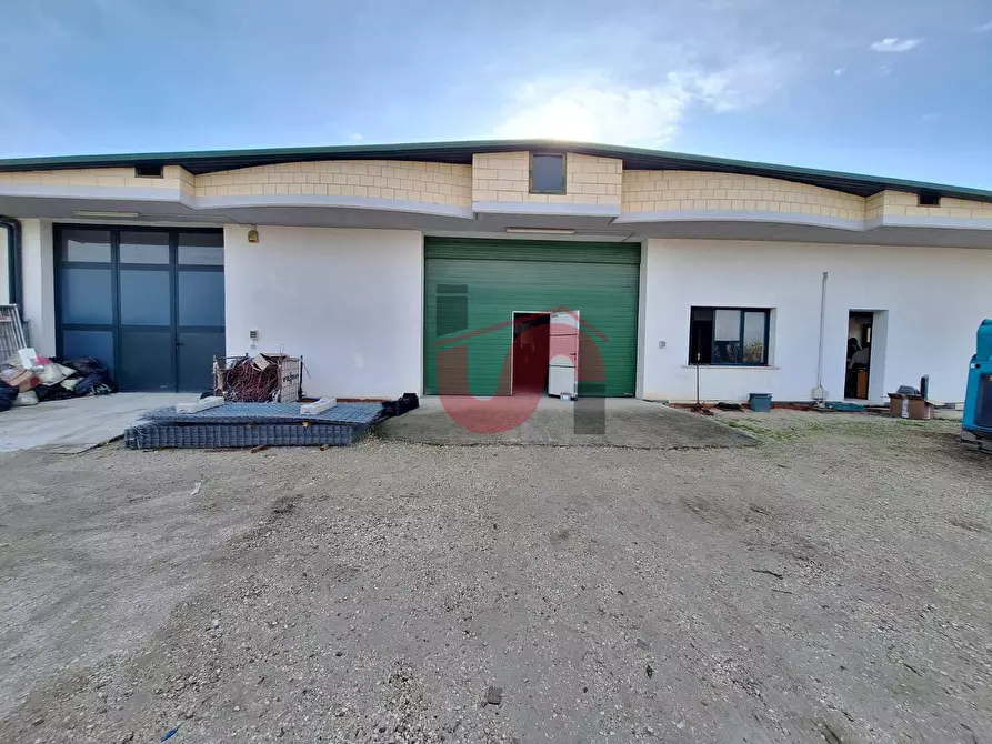 Immagine 2 di Capannone industriale in affitto  in Via R. Viviani a Benevento