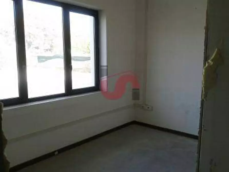 Immagine 9 di Capannone industriale in affitto  in Via R. Viviani a Benevento