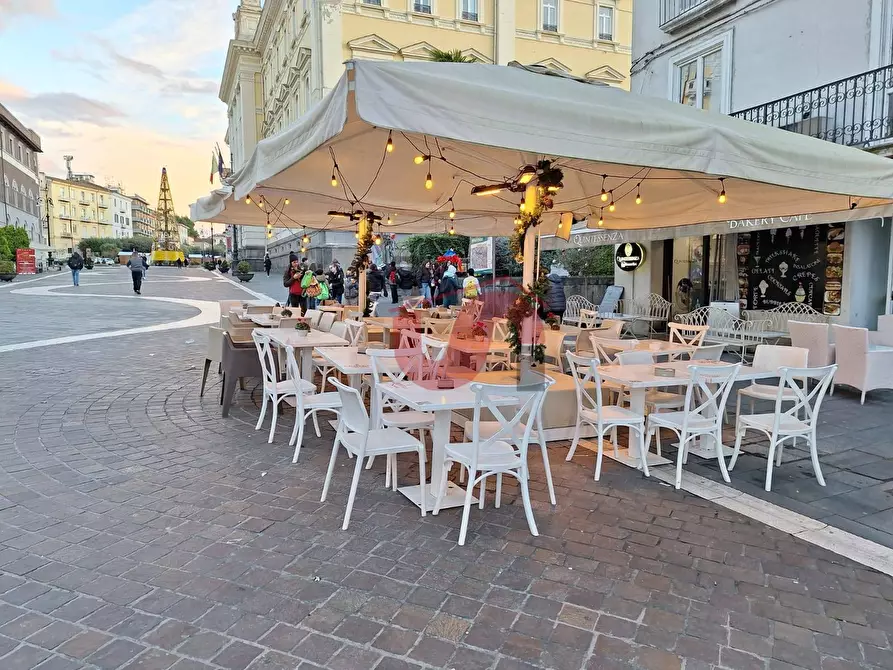 Immagine 1 di Attività commerciale in vendita  in Corso G.Garibaldi a Benevento