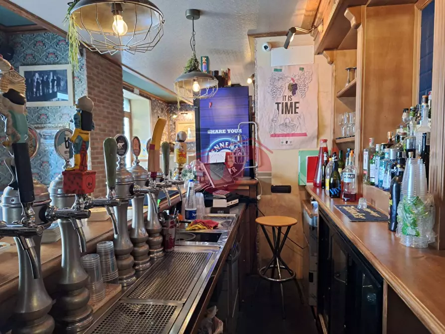 Immagine 12 di Attività commerciale in vendita  in Corso Garibaldi a Benevento