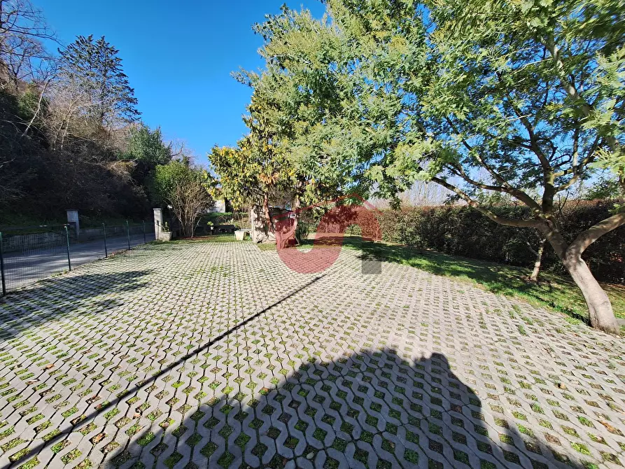 Immagine 12 di Villa in vendita  in Via Bachelet a Benevento