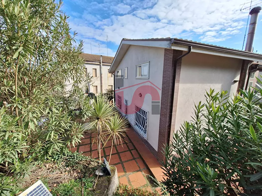 Immagine 13 di Villa in vendita  in Via Bachelet a Benevento