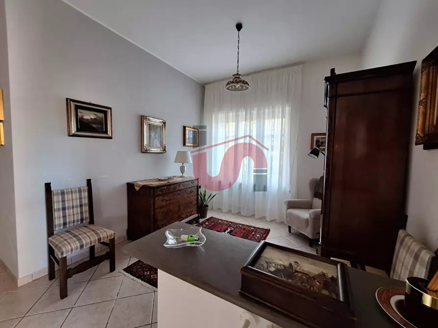 Immagine 27 di Villa in vendita  in Via Bachelet a Benevento