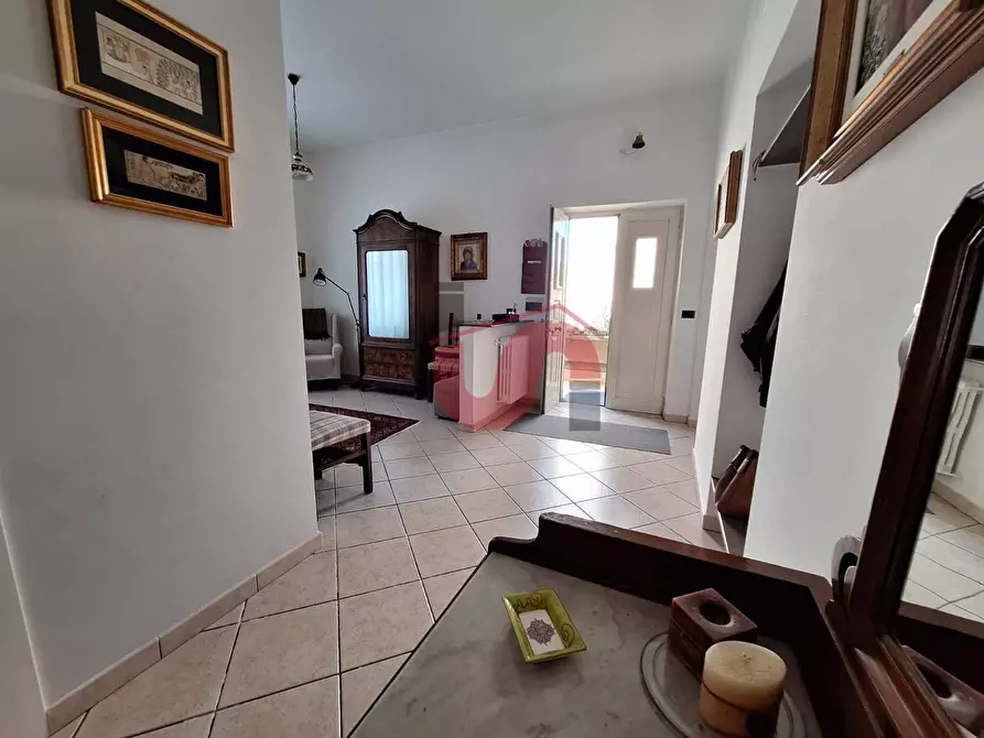 Immagine 25 di Villa in vendita  in Via Bachelet a Benevento