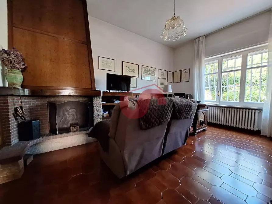 Immagine 29 di Villa in vendita  in Via Bachelet a Benevento