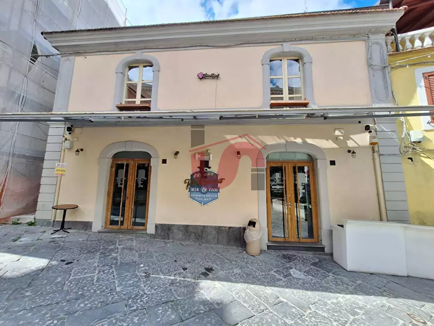Immagine 1 di Attività commerciale in vendita  in Corso Garibaldi a Benevento