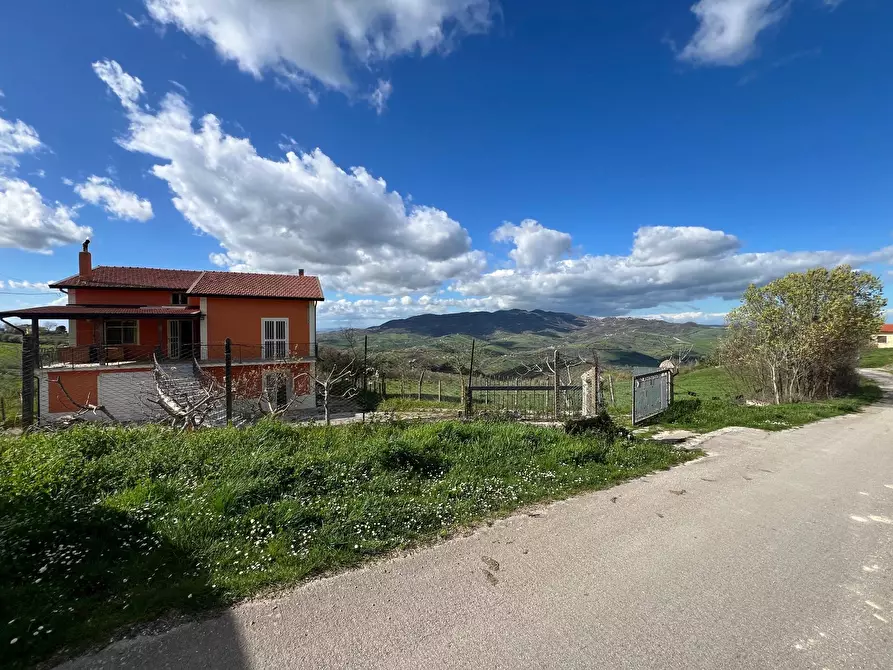 Immagine 1 di Casa indipendente in vendita  in Frassino a Guardia Lombardi