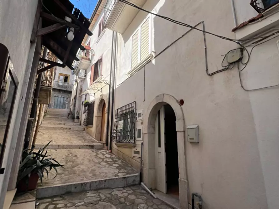 Immagine 1 di Casa semindipendente in vendita  in Vico Avvisati a Fontanarosa