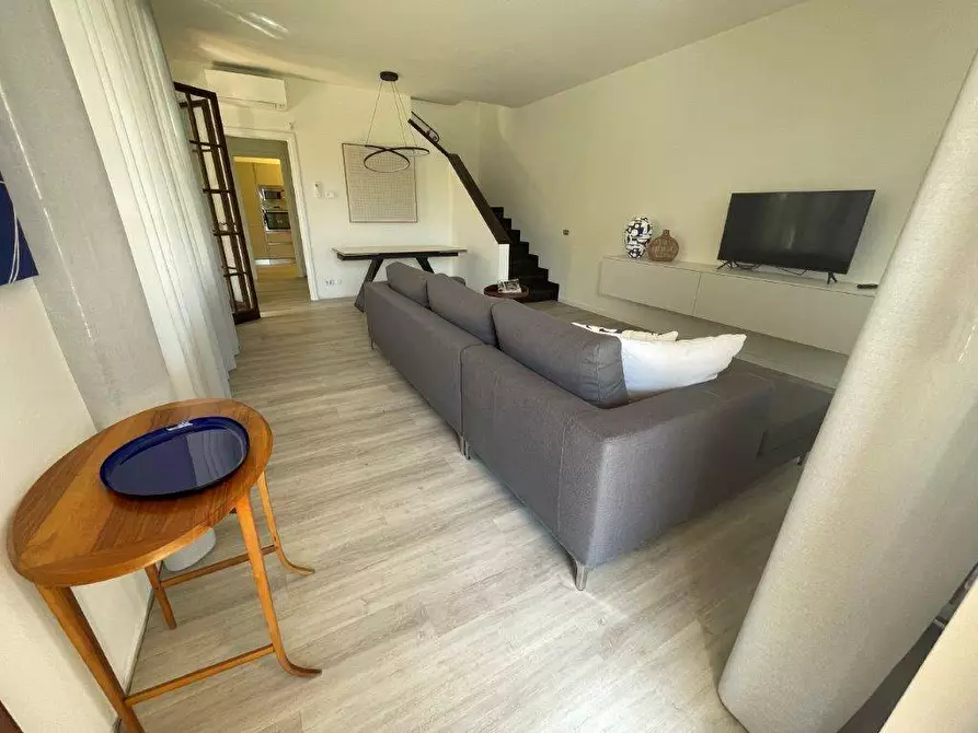 Immagine 12 di Villa in affitto  a Forte Dei Marmi