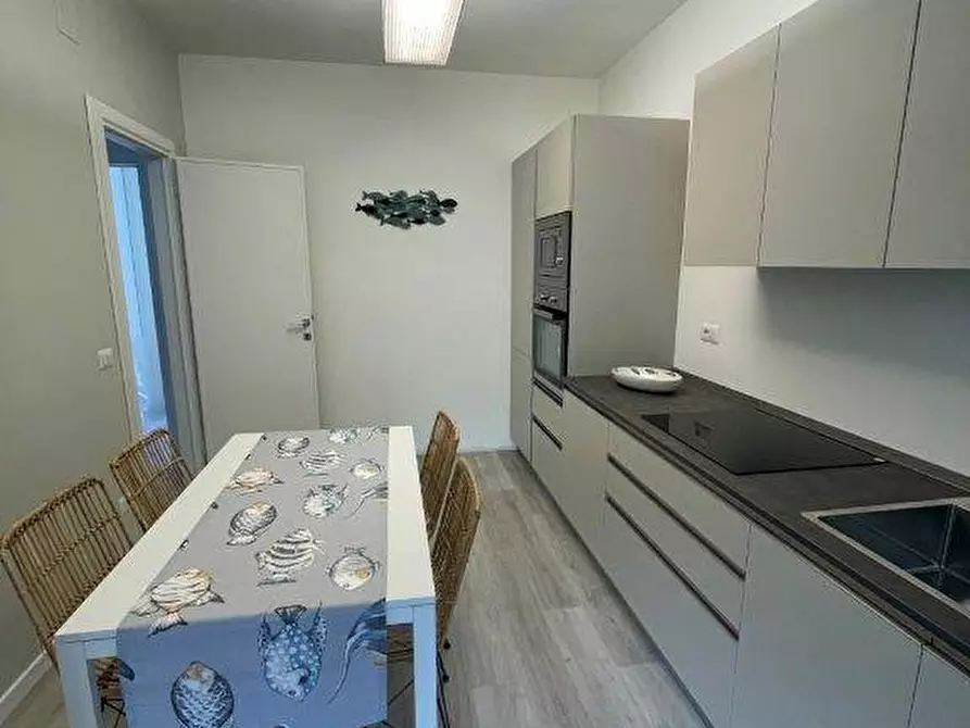 Immagine 18 di Villa in affitto  a Forte Dei Marmi