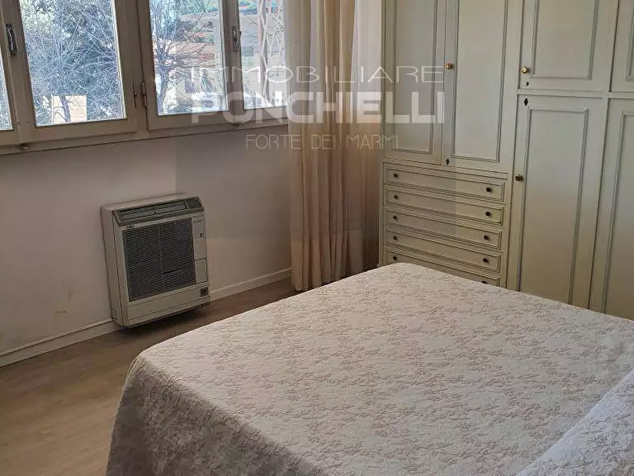 Immagine 6 di Appartamento in vendita  in mazzini a Forte Dei Marmi