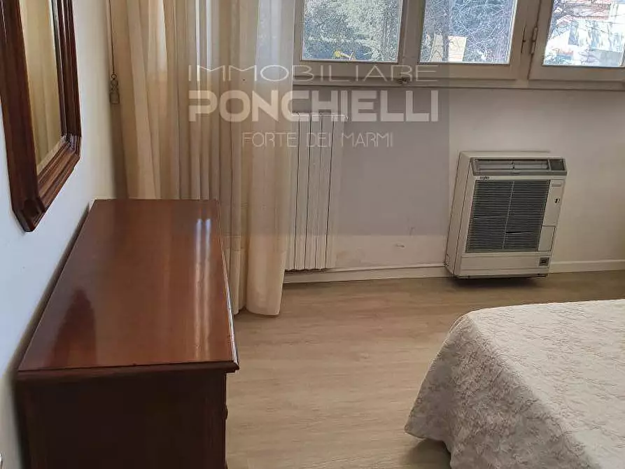 Immagine 7 di Appartamento in vendita  in mazzini a Forte Dei Marmi