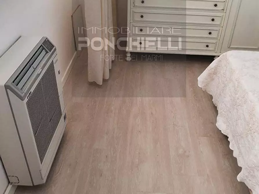 Immagine 9 di Appartamento in vendita  in mazzini a Forte Dei Marmi