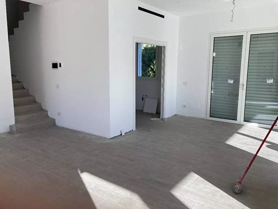 Immagine 7 di Villa in vendita  in via mazzini a Forte Dei Marmi