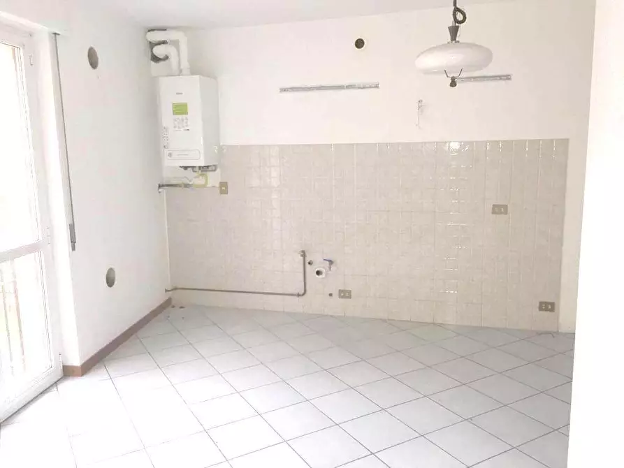 Immagine 2 di Appartamento in vendita  in VIA GAMBIRASI a Suisio