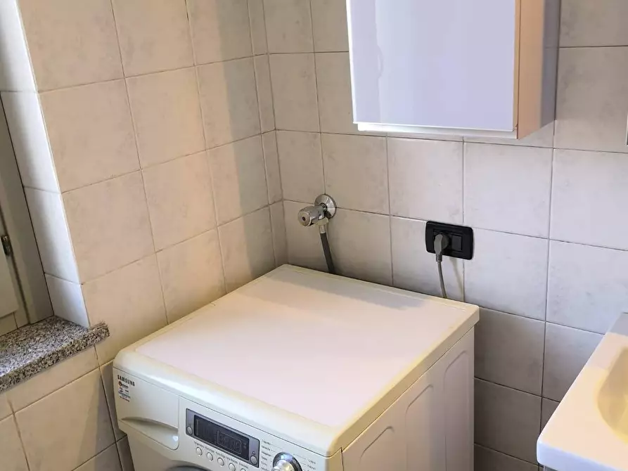 Immagine 15 di Appartamento in vendita  in Via Trieste a Terno D'isola