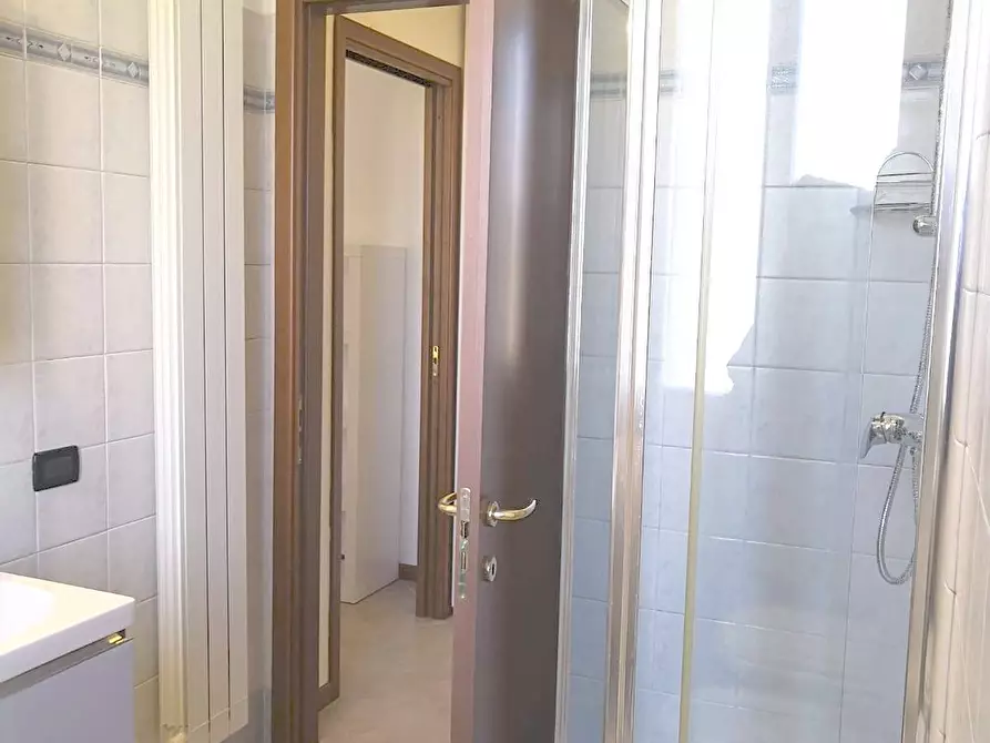 Immagine 13 di Appartamento in vendita  in Via Trieste a Terno D'isola