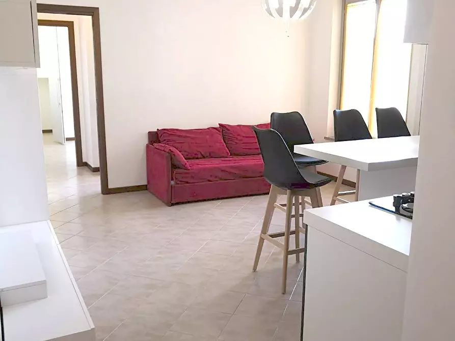 Immagine 5 di Appartamento in vendita  in Via Trieste a Terno D'isola