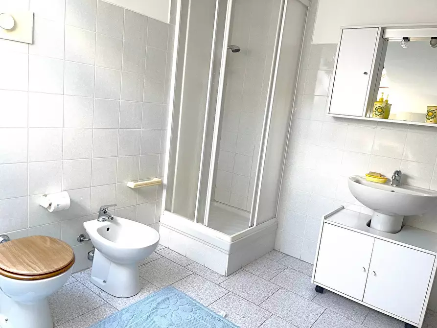 Immagine 14 di Appartamento in affitto  in Via Camperio a Monza