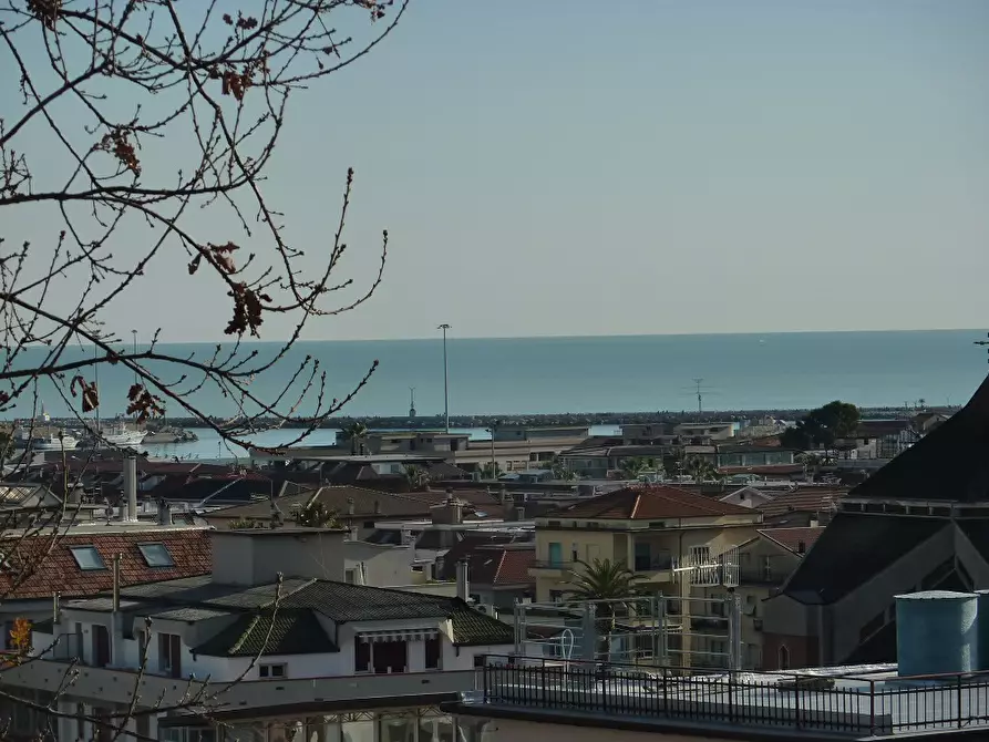 Immagine 2 di Villa in vendita  in Via Napoli a San Benedetto Del Tronto