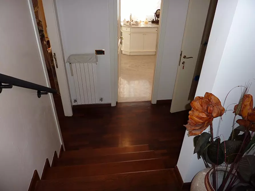 Immagine 21 di Villa in vendita  in Via Napoli a San Benedetto Del Tronto