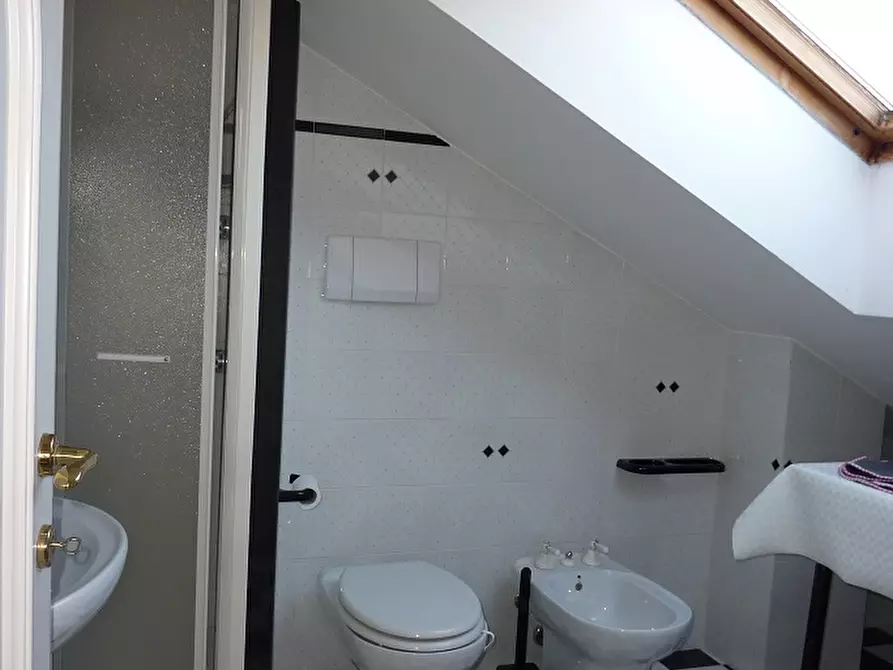 Immagine 27 di Villa in vendita  in Via Napoli a San Benedetto Del Tronto