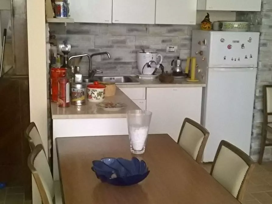 Immagine 10 di Appartamento in vendita  in via malta a Grottammare