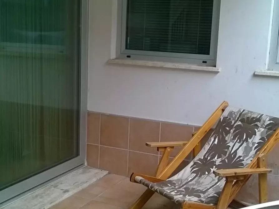 Immagine 12 di Appartamento in vendita  in via malta a Grottammare