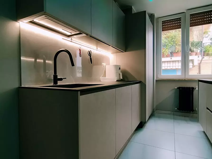 Immagine 3 di Appartamento in vendita  in Viale Alcide De Gasperi a San Benedetto Del Tronto