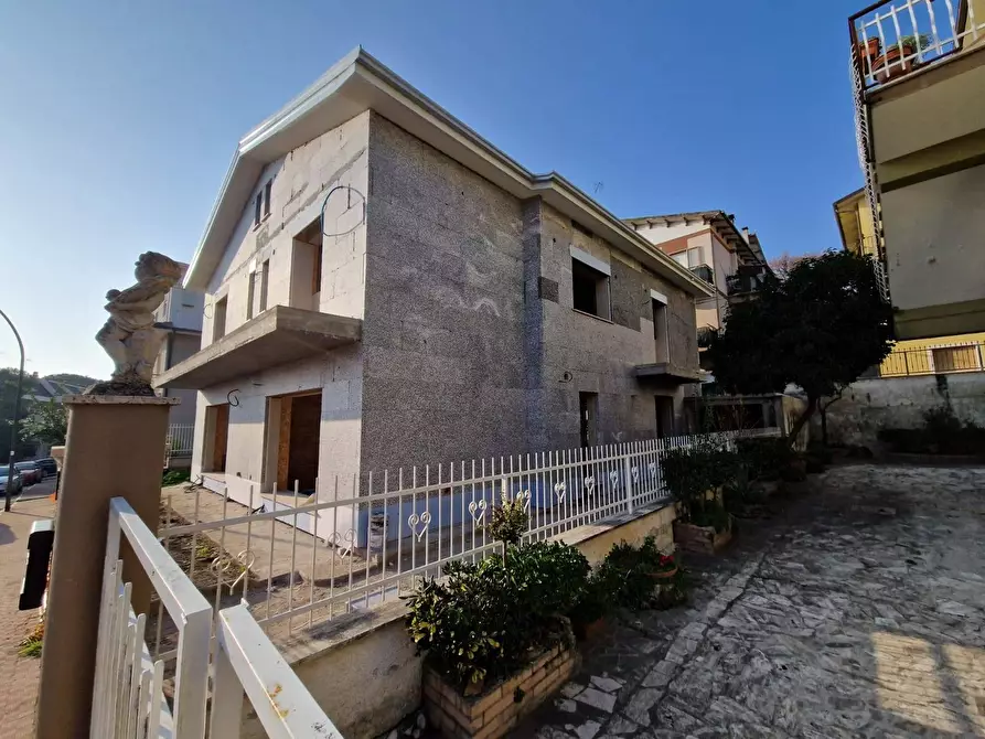 Immagine 5 di Villetta a schiera in vendita  in puccini a Grottammare