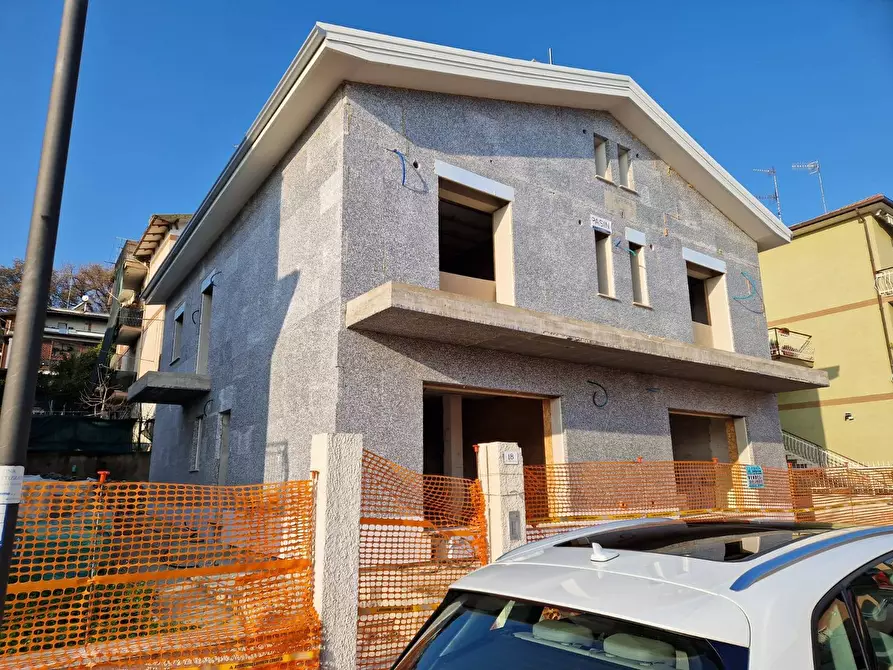 Immagine 10 di Villetta a schiera in vendita  in puccini a Grottammare