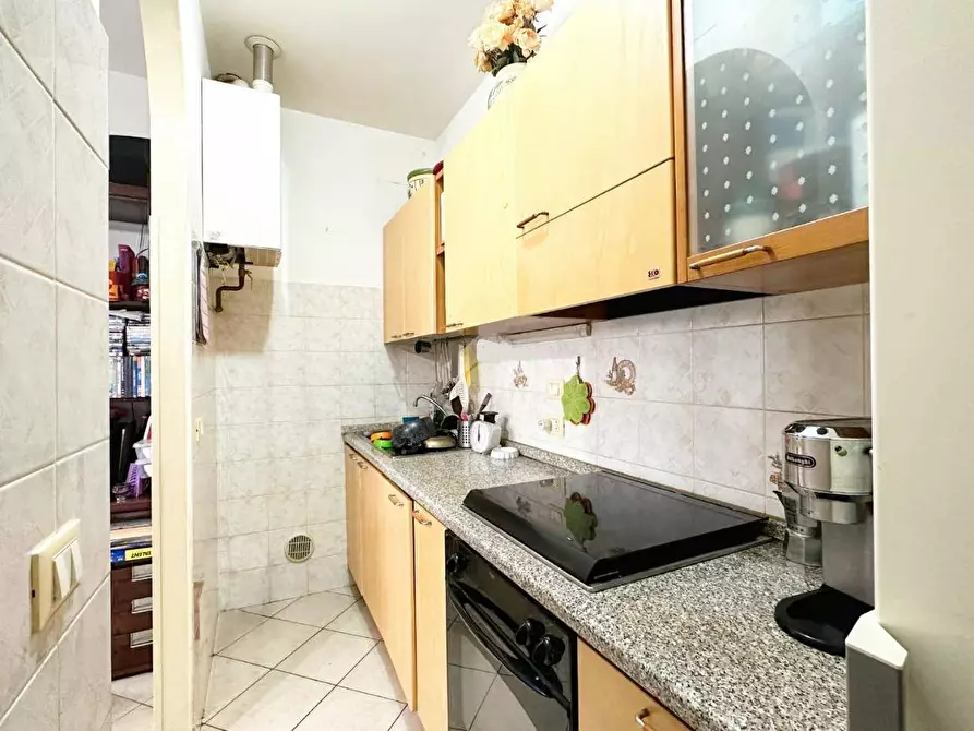 Immagine 5 di Appartamento in vendita  in pascoli a Grottammare