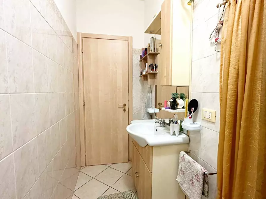 Immagine 12 di Appartamento in vendita  in pascoli a Grottammare