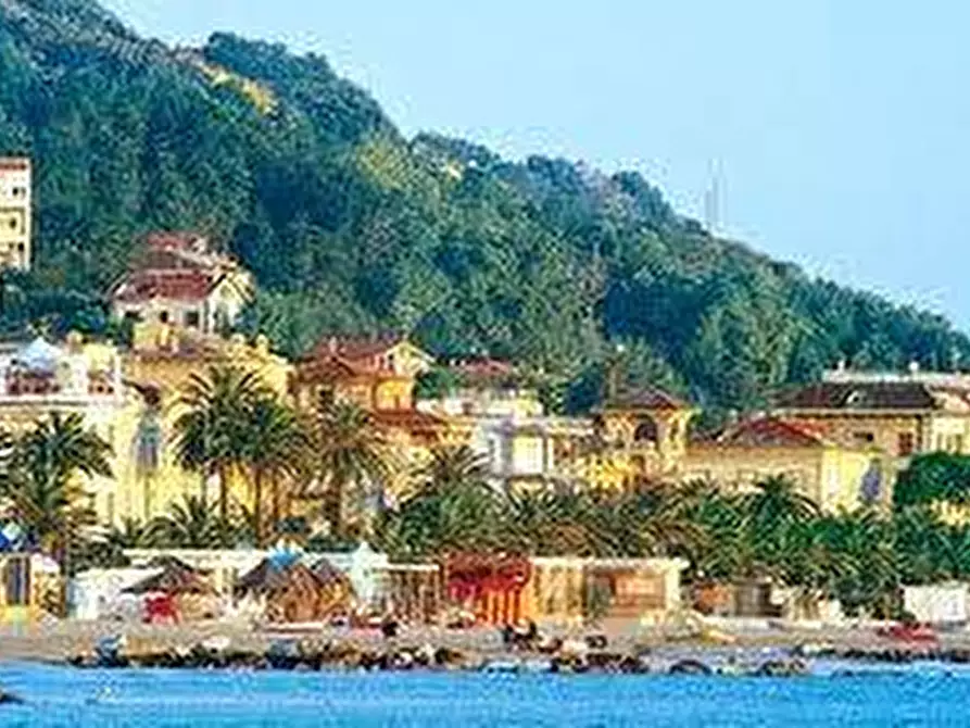 Immagine 5 di Appartamento in vendita  in rosselli a Grottammare