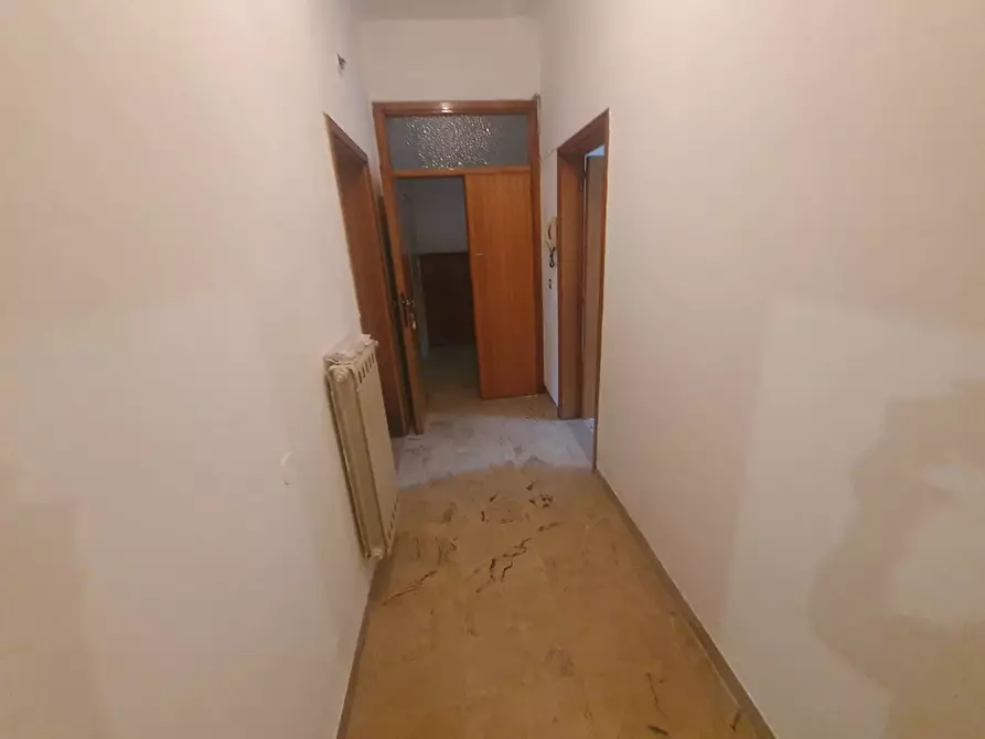 Immagine 11 di Appartamento in vendita  in manara a San Benedetto Del Tronto