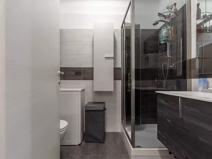 Immagine 10 di Appartamento in affitto  in via Erice a Milano