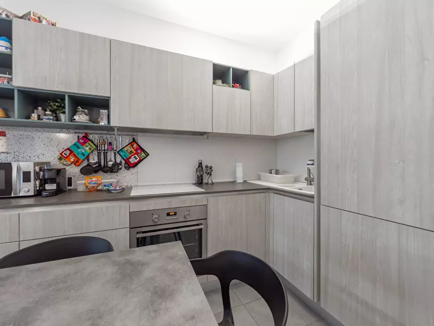 Immagine 15 di Appartamento in affitto  in via Erice a Milano