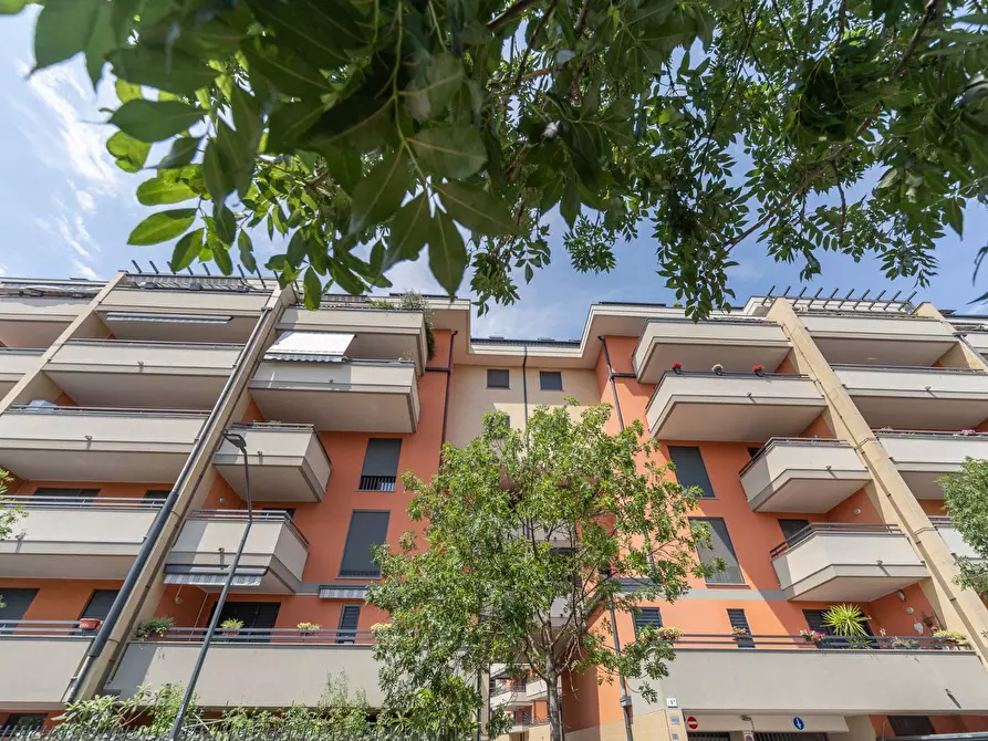 Immagine 21 di Appartamento in affitto  in via Erice a Milano