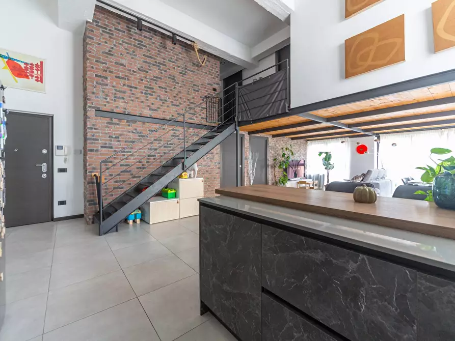 Immagine 2 di Appartamento in vendita  in Via Pompeo Mariani a Milano